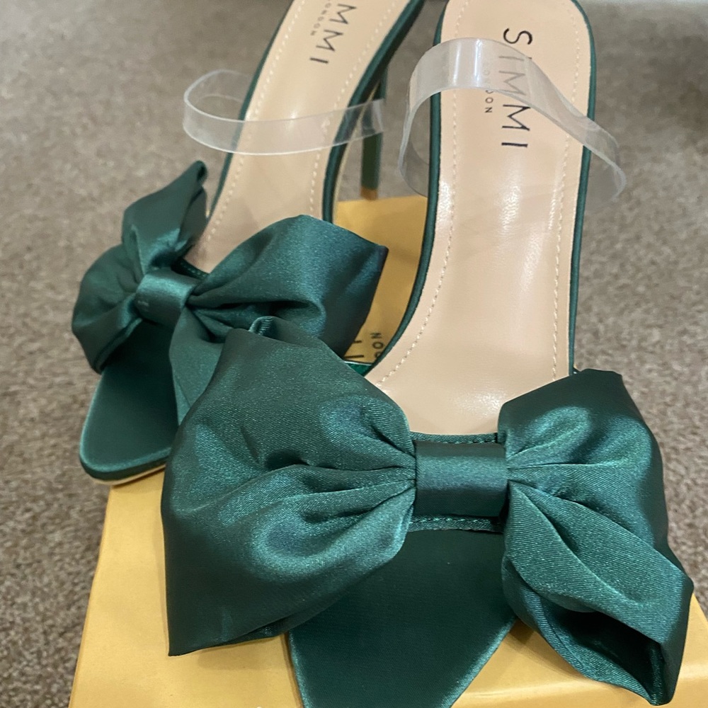Emerald green Simmi